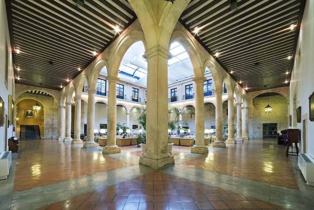 ปาราดอร์ เด เลร์มา Hotel ภายนอก รูปภาพ