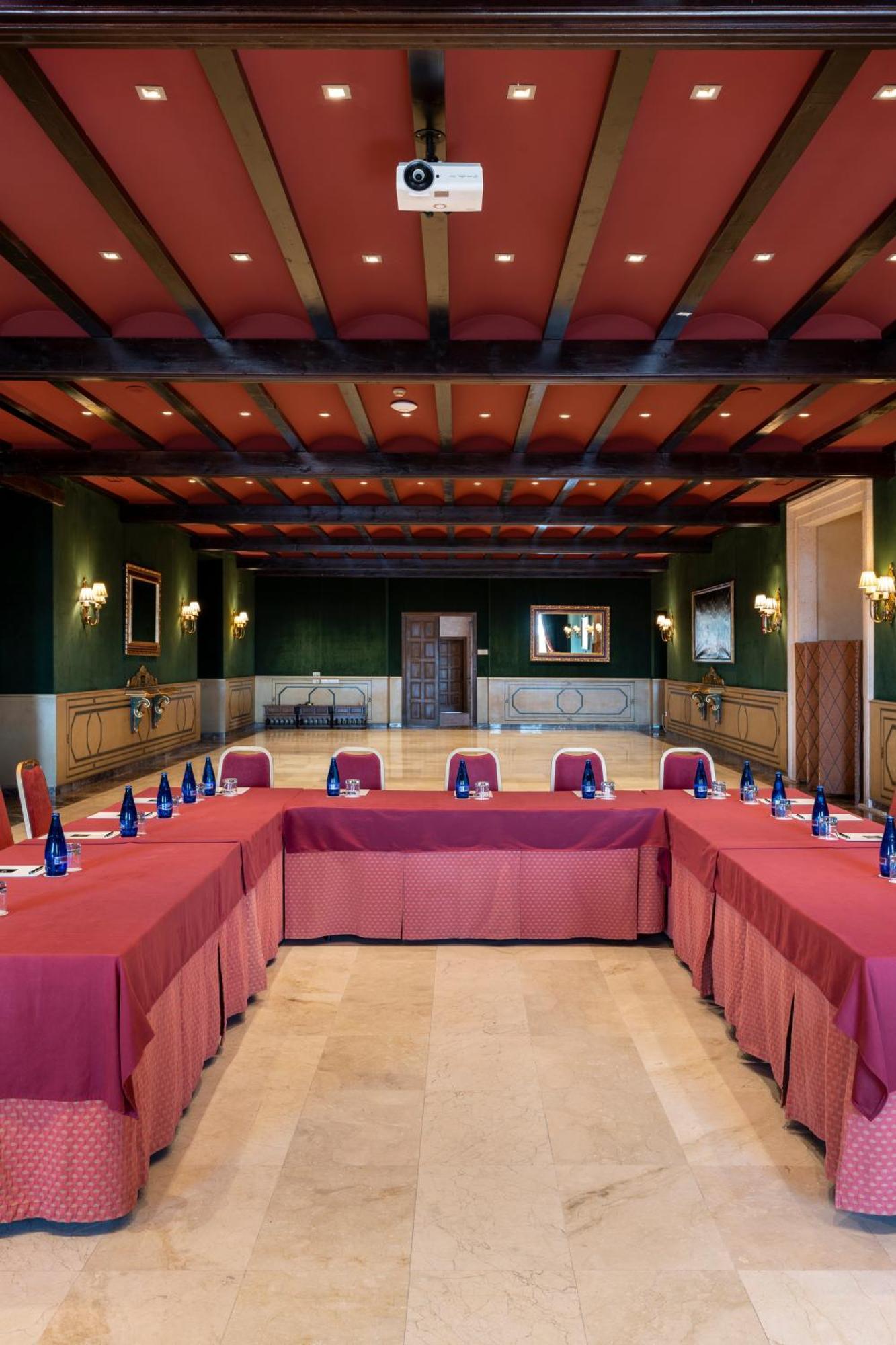 ปาราดอร์ เด เลร์มา Hotel ภายนอก รูปภาพ